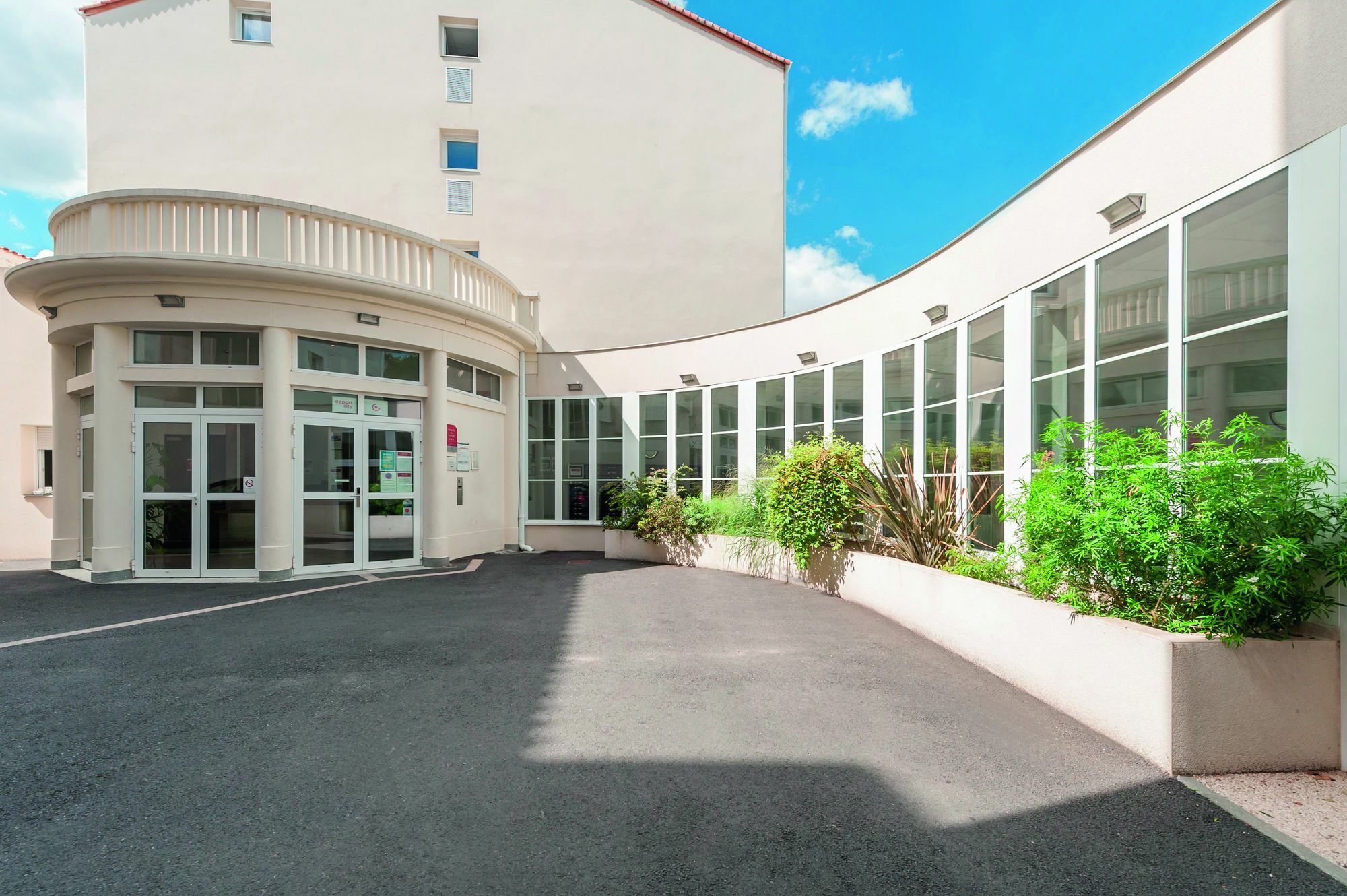 Appart'City Confort Niort Centre Aparthotel Bagian luar foto